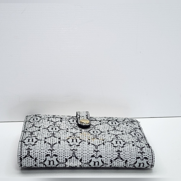 Nanette Lepore Wallet *Black/White* EUC - Picture 5 of 12